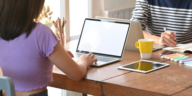 Improve critical thinking and tech troubleshooting